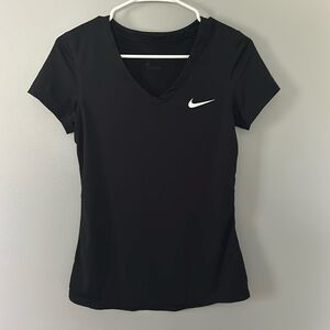 Nike tee medium